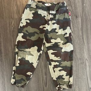 Levi’s army boy pants size 2-3T